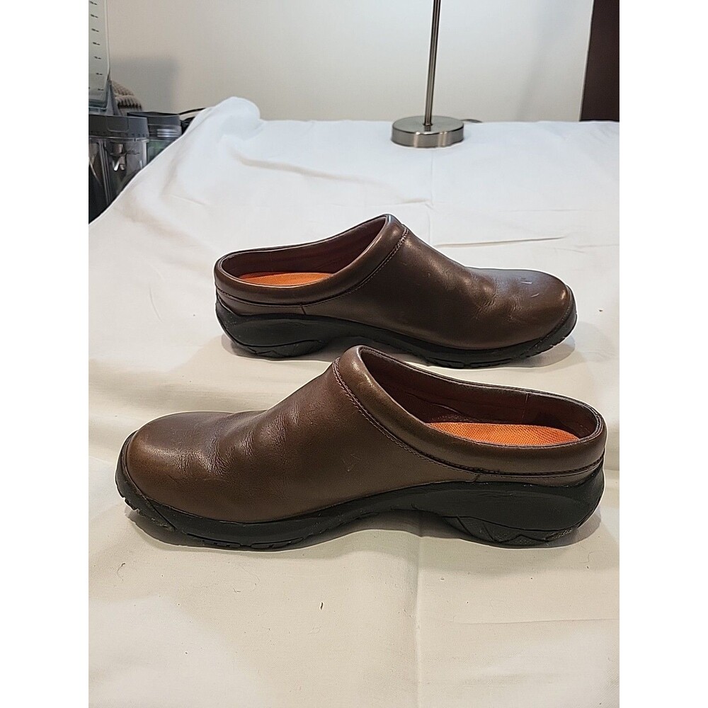 Merrell women's Size 11 Brown Leather Slip On Shoes In Very Good Condition - Picture 3 of 6